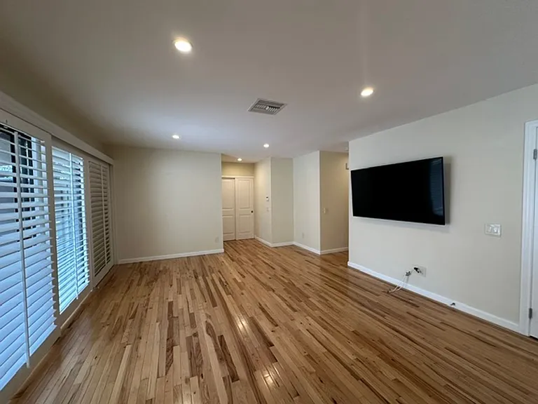 5331 Argos St — Photo 4