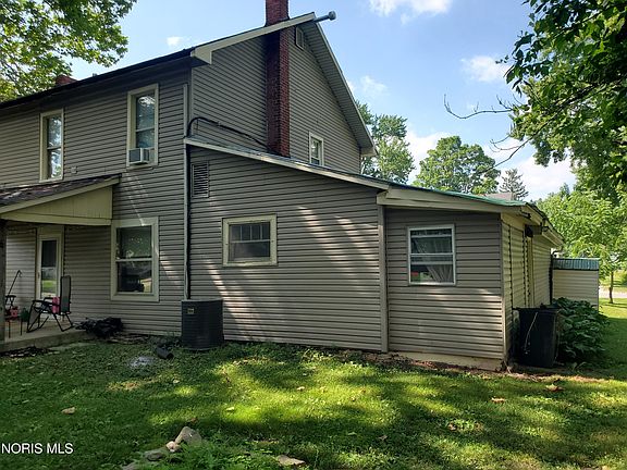 5th image of 203 E Crawford St