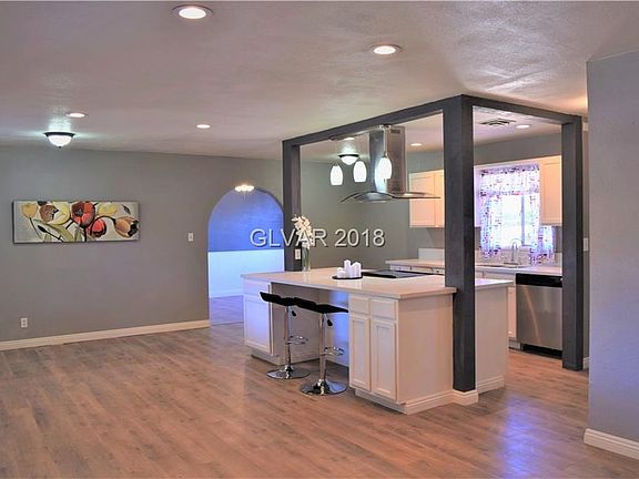 3rd image of 2205 Fair Ave