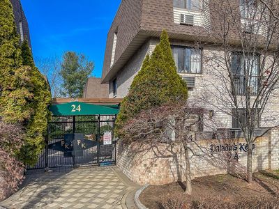 24 Carhart Ave APT 311, White Plains, NY, 10605