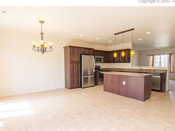 Kitchen view from family roo