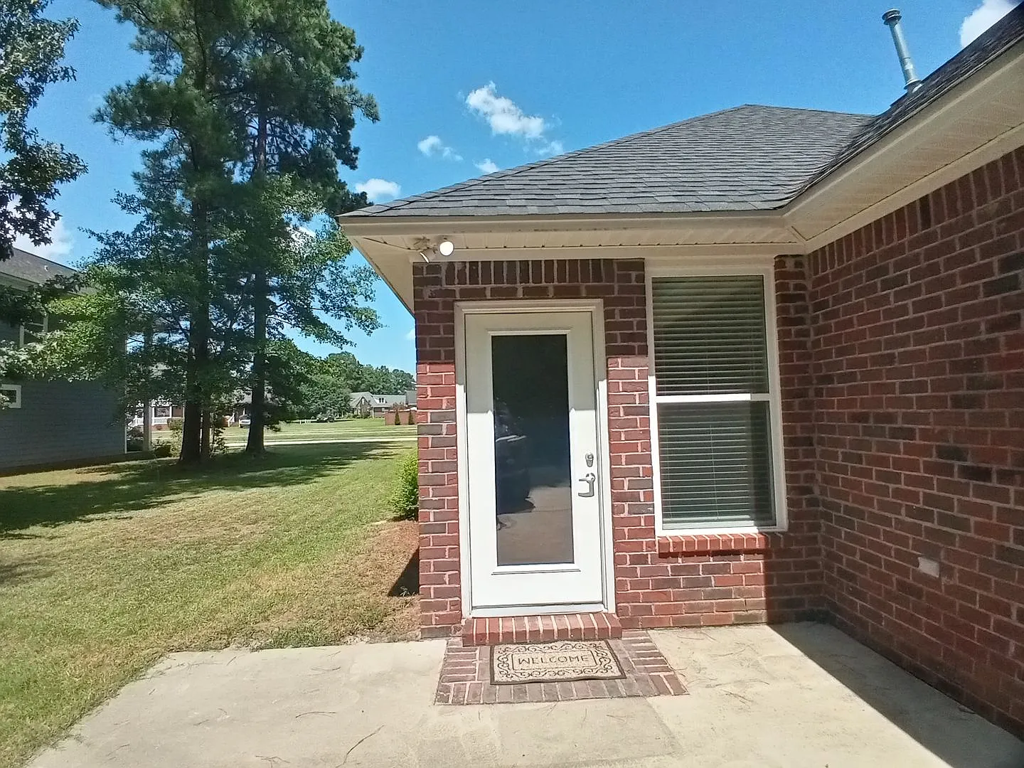 370 Veranda Drive — Photo 2