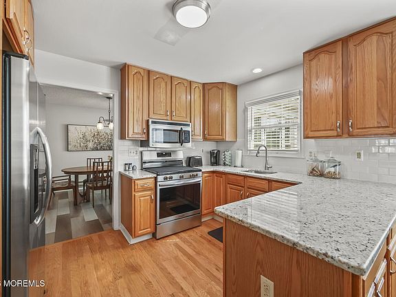 3rd image of 731 Mt Vernon Road #731A