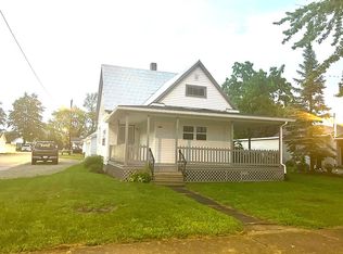 245 Harrison St, Geneva, IN 46740