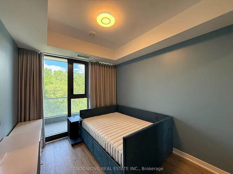 250 Lawrence Ave W #404 — Photo 8