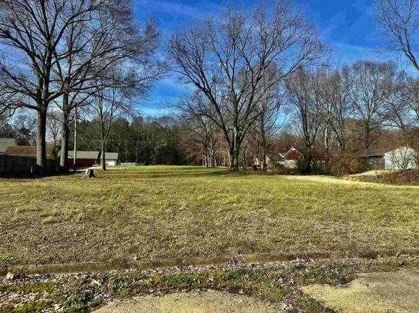 3 Cumberland Cv Lot 10, Trenton, TN 38382