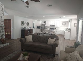 2511 Red Oak Dr, Waycross, GA 31501