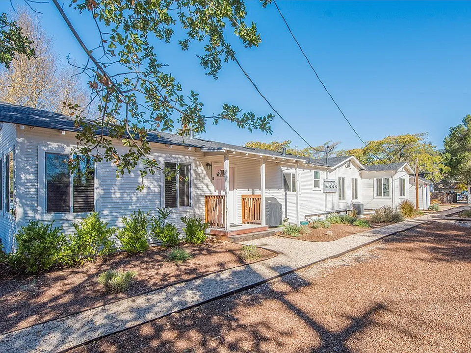 1320 Fair Way #1