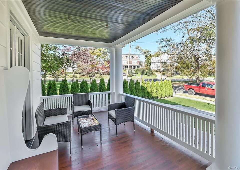 9 Meadow Ln, New Rochelle, NY 10805 Zillow