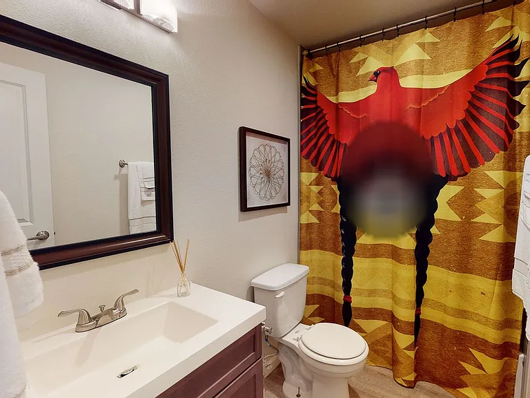2115 N Garrett Ave — Photo 4