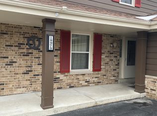 18975 Emerald Dr, Brookfield, WI 53045