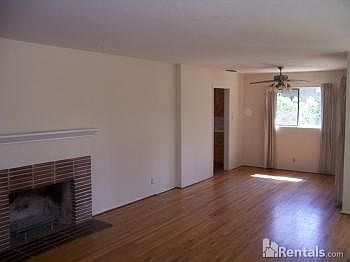 3rd image of 834 W Brown Ave