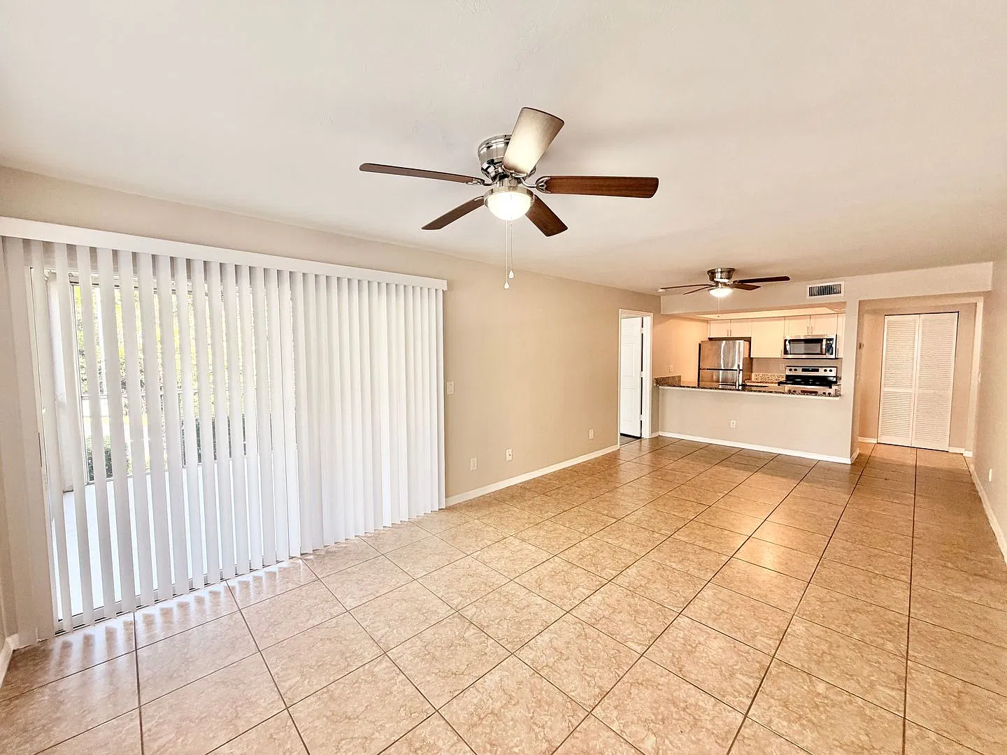 P (Lake Pointe Condo Rentals) — Photo 3