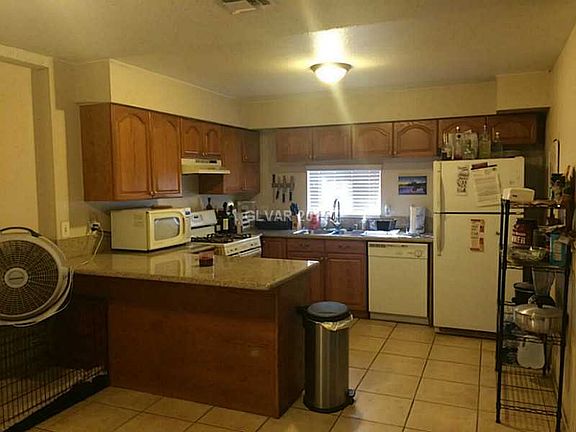3rd image of 4340 Chrysalis Dr