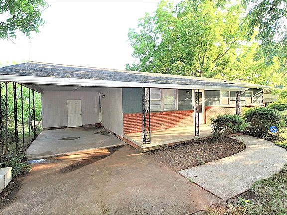 3rd image of 105 Delmar Rd