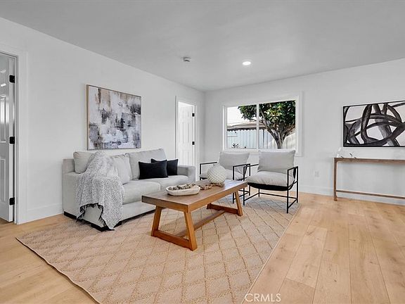 4th image of 600 Maple St