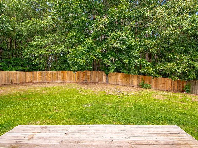 315 Autumn Dr — Photo 28