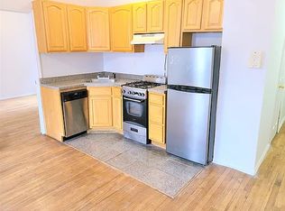 318 6th St #17, Brooklyn, NY 11215