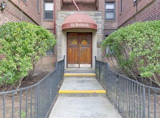 142 Garth Road #4Q, Scarsdale, NY 10583
