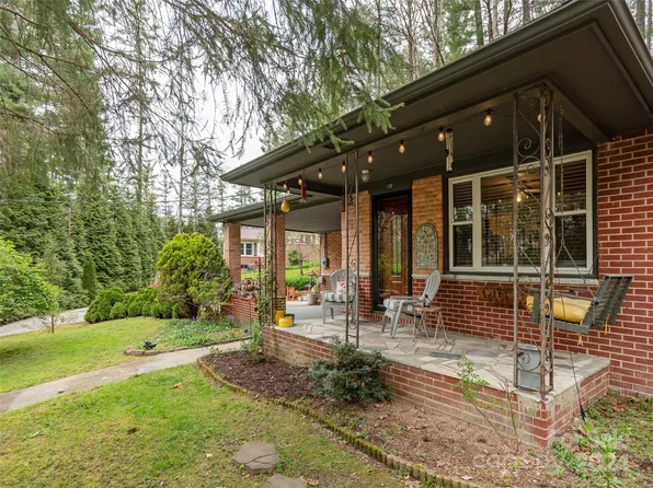 108 Virginia Ave, Hendersonville, NC 28739
