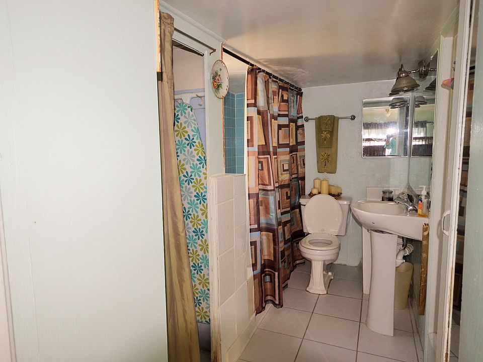 2nd image of 4013 Westview Ave