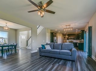 9226 Village Meadows Dr, Temperance, MI 48182