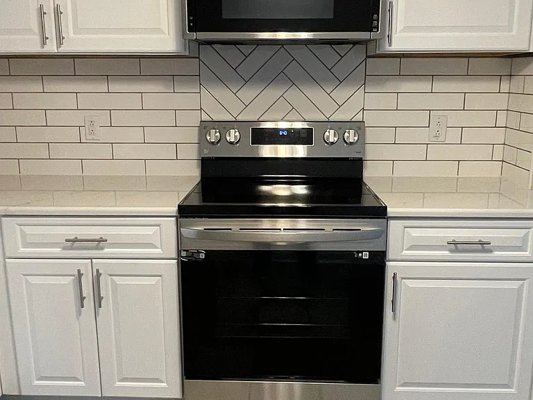1210 Creve Coeur Crossing Ln #H — Photo 7
