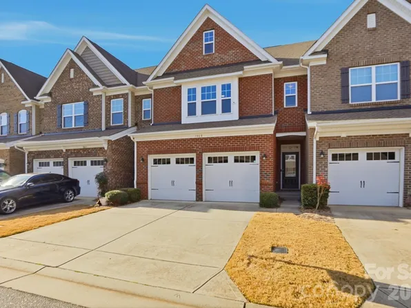 106 Clarendon St Unit B, Mooresville, NC 28117