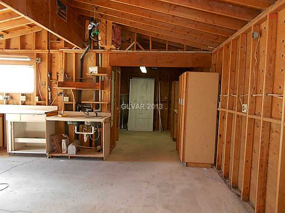 3rd image of 3531 Ernest St