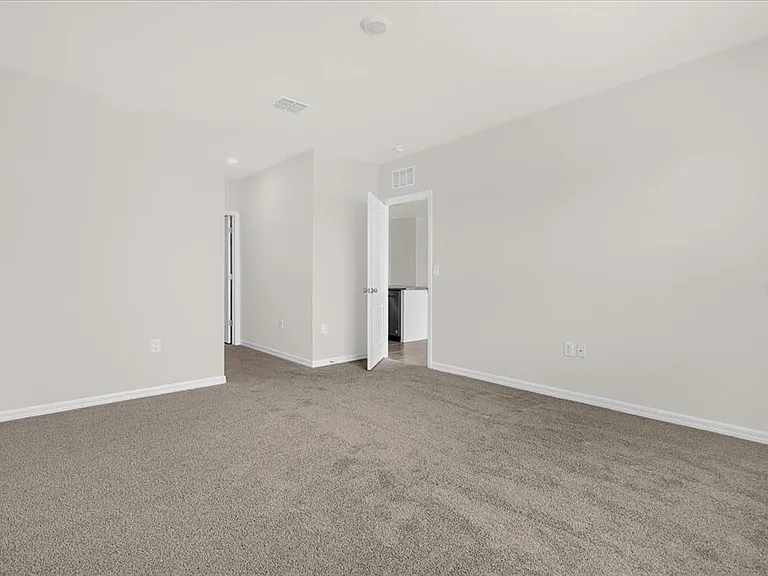 5209 Barombi Bnd — Photo 4