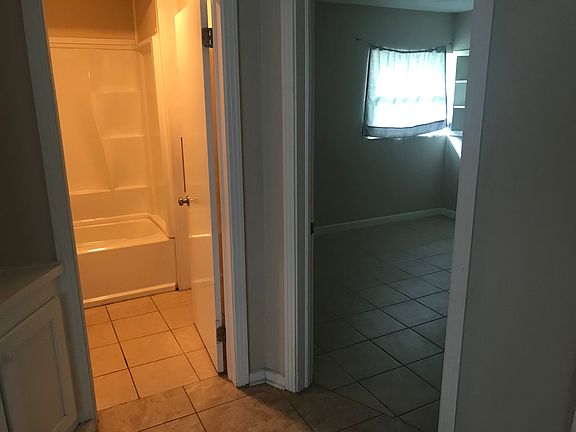 5th image of 27151 Orange Ave