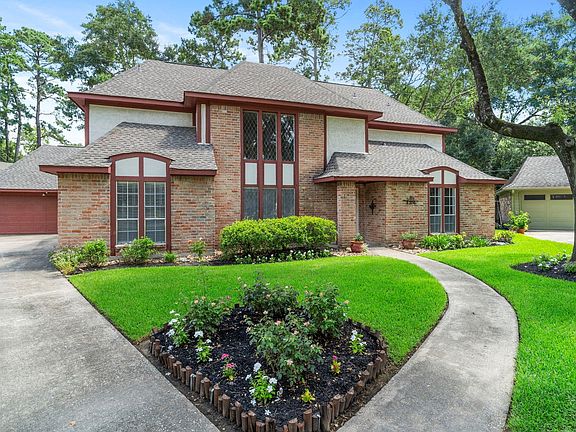 3rd image of 8206 Colonial Oaks Ln