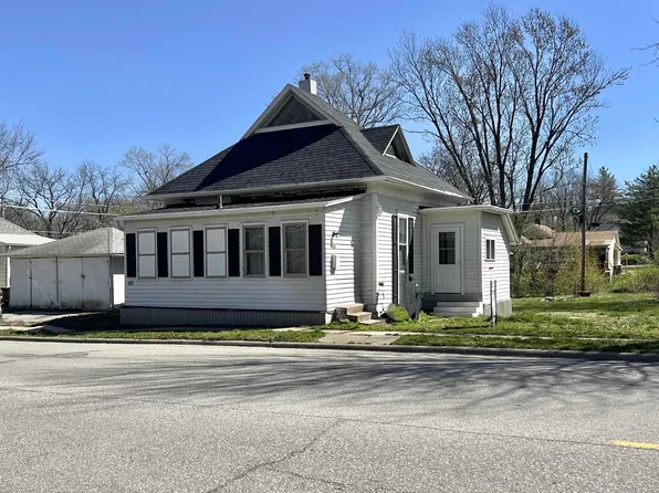 605 N 2nd St, Fairfield, IA 52556