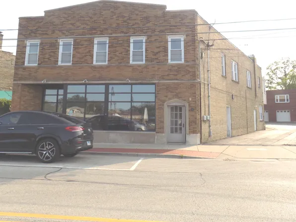 328 Green Bay Rd APT 3, Highwood, IL 60040