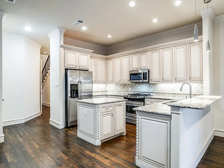 5143 Miller Ave — Photo 9