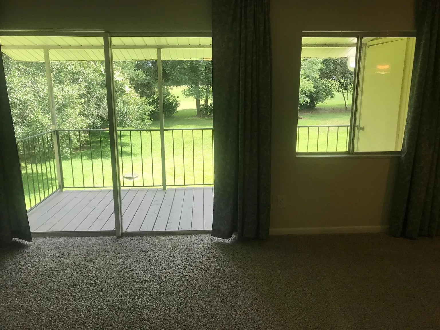 2 bed, 1100 sqft, $1,300 — Photo 3