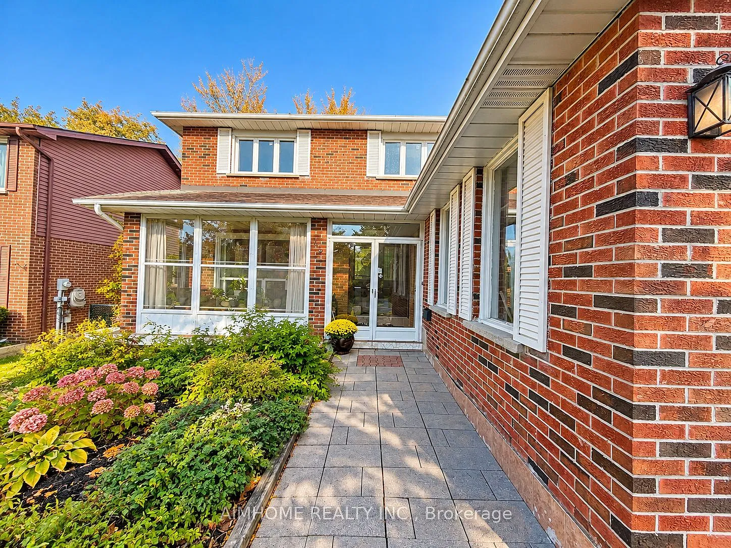 4 bed, $3,950 — Photo 2