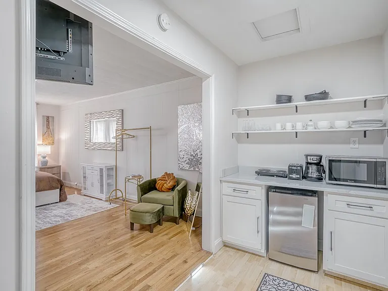 2221 Marann Dr #1 — Photo 10