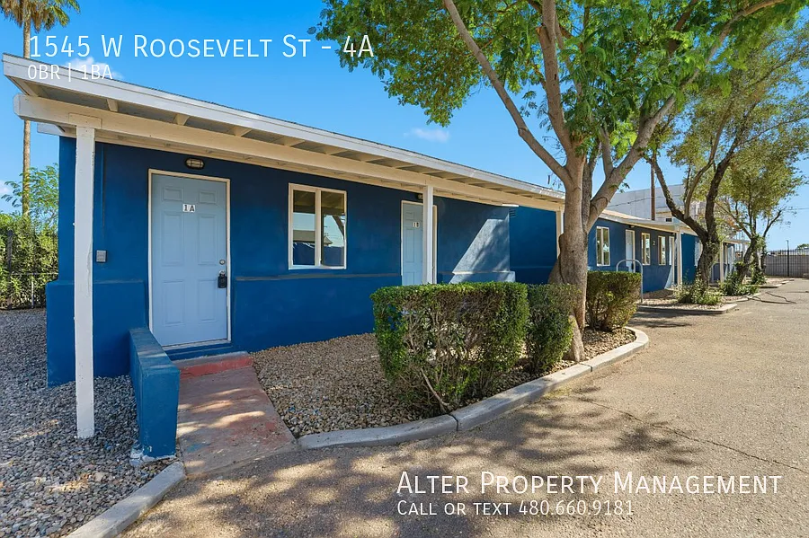 1545 W Roosevelt St — Photo 3