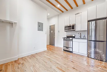 Rented by Nolita Group