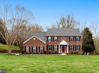 11 Bethel Ln, Harwood, MD 20776