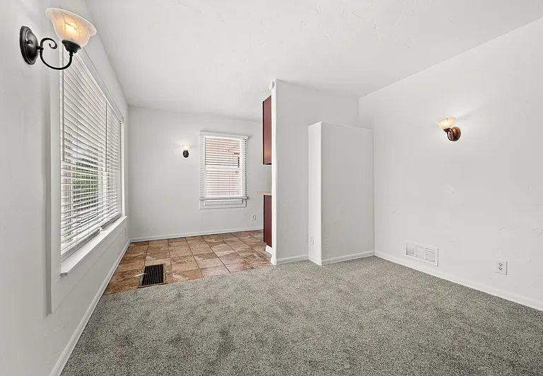 119 E Leslie Ave #1 — Photo 1