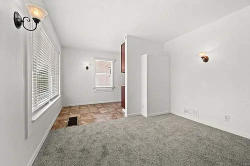 119 E Leslie Ave Photo 1
