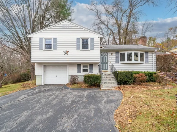 13 Crowley Rd, Burlington, MA 01803