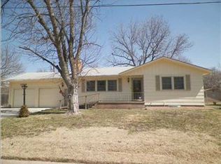 1206 Anderson Ave, Newton, KS 67114