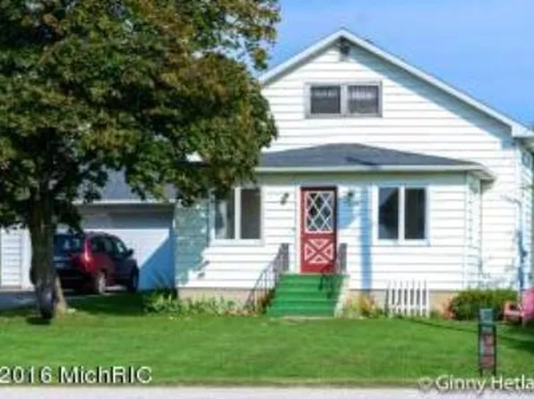 14313 Belding Rd NE, Belding, MI 48809
