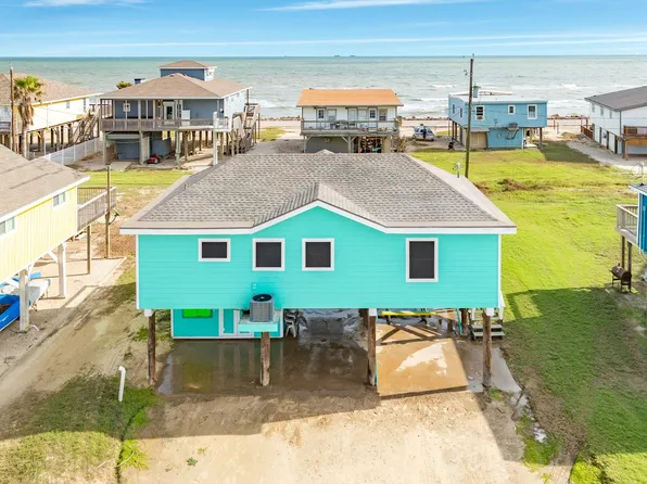 411 Seashell Dr, Freeport, TX 77541