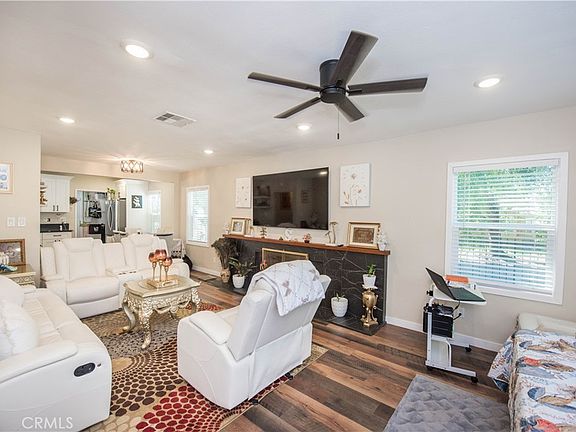 4th image of 2803 Ladera Rd