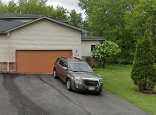 7529 138th St W, Apple Valley, MN 55124