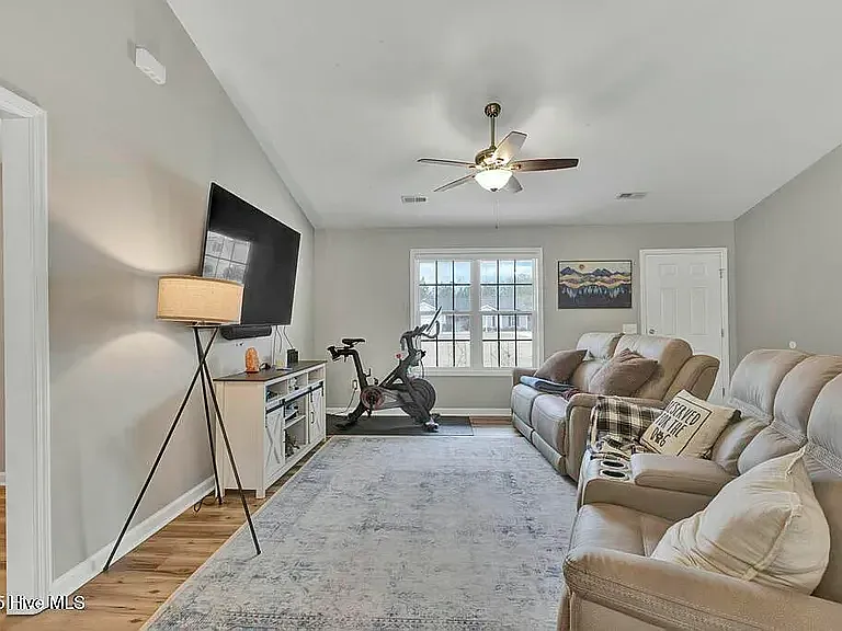 187 Ashbury Park Ln — Photo 3